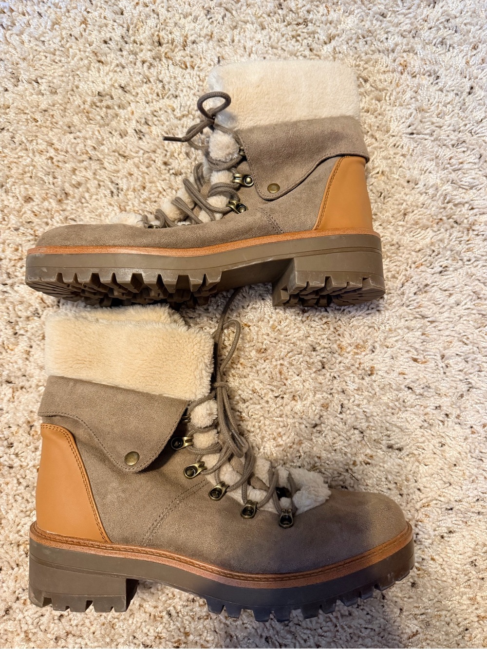 American Eagle Boots Size 9